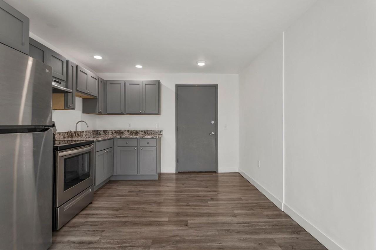 703 N Park/704 N Main - Photo 7 of 50