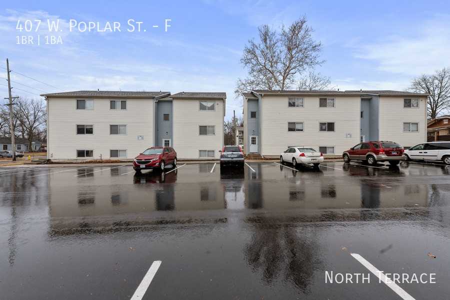 Poplar Place - Photo 2 of 11