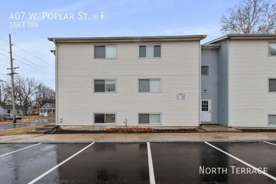 Poplar Place - Photo 3 of 11