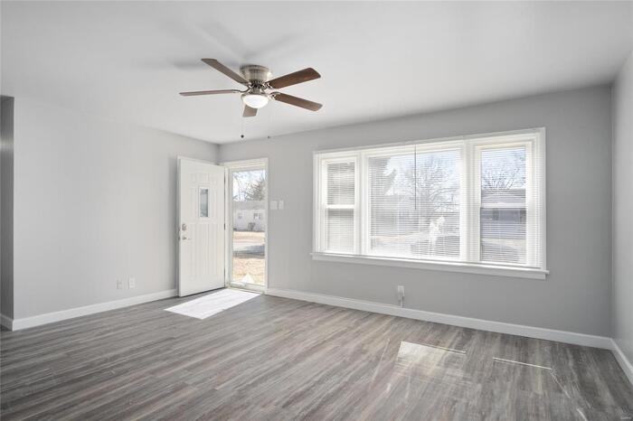 1031 Highmont Dr - Photo 5 of 20