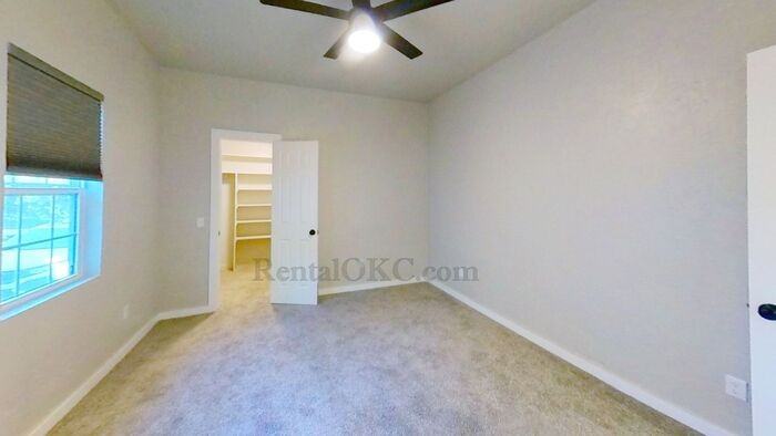 2245 Nw 15th St - Photo 6 of 13
