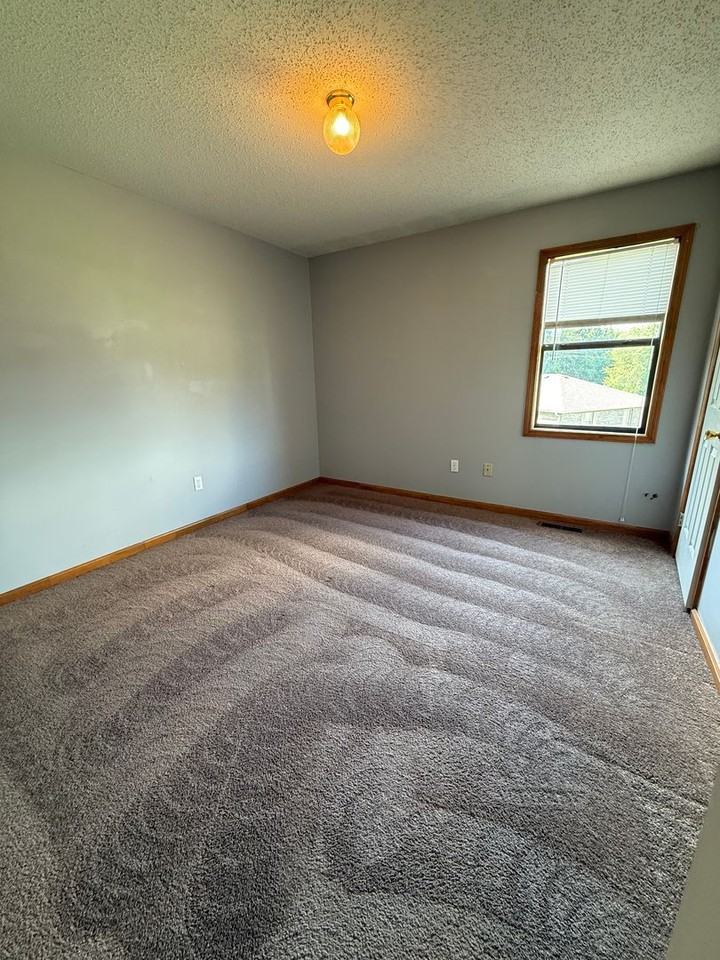540 Baker Rd Apt C - Photo 7 of 8