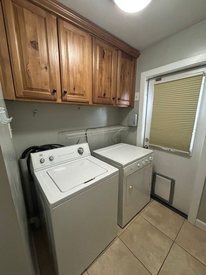1502 1500, 1502 W. School St. - Photo 4 of 10