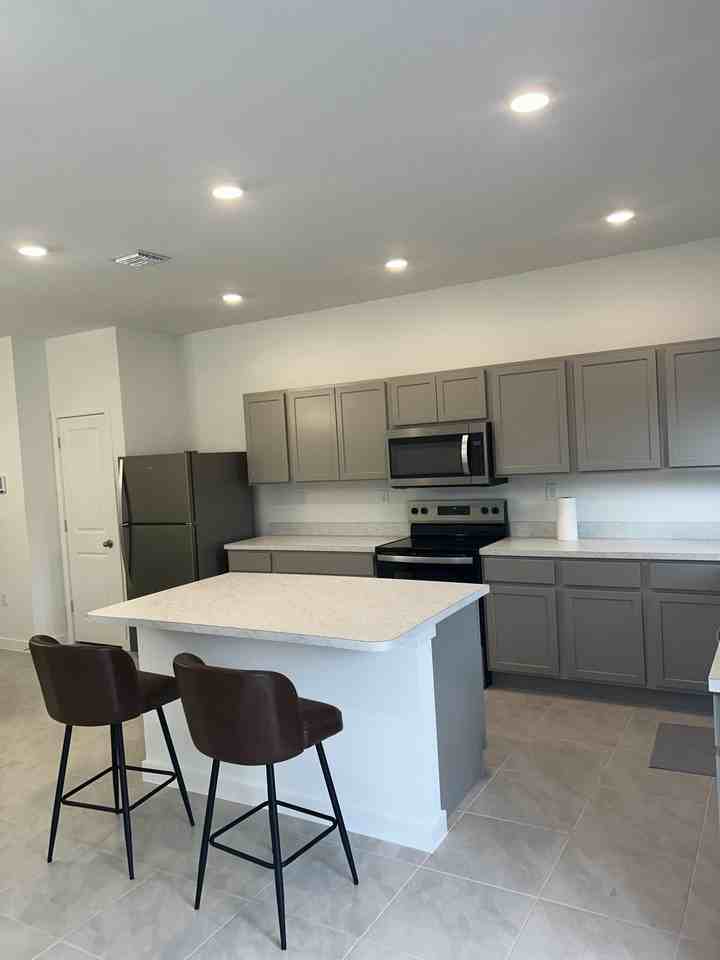 876 Nw 3rd Way #NA - Photo 2 of 15