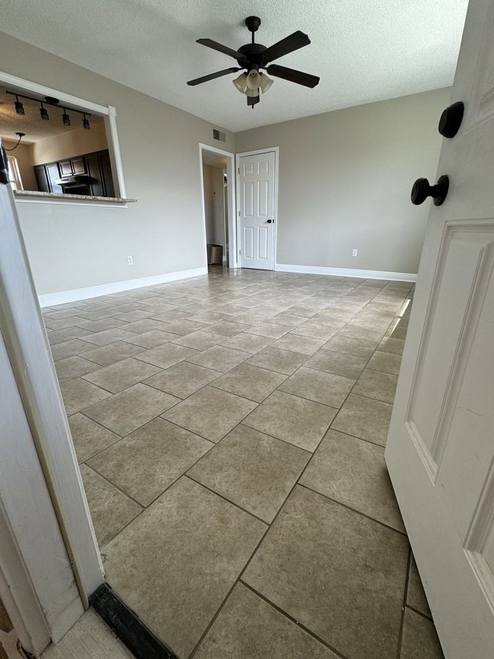 4117 Roneagle Way #D - Photo 7 of 17