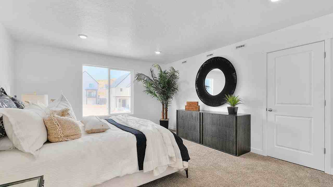 343 E Glencoe Dr #NA - Photo 7 of 15