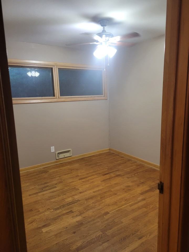 108 Laurel Ct #NA - Photo 3 of 12