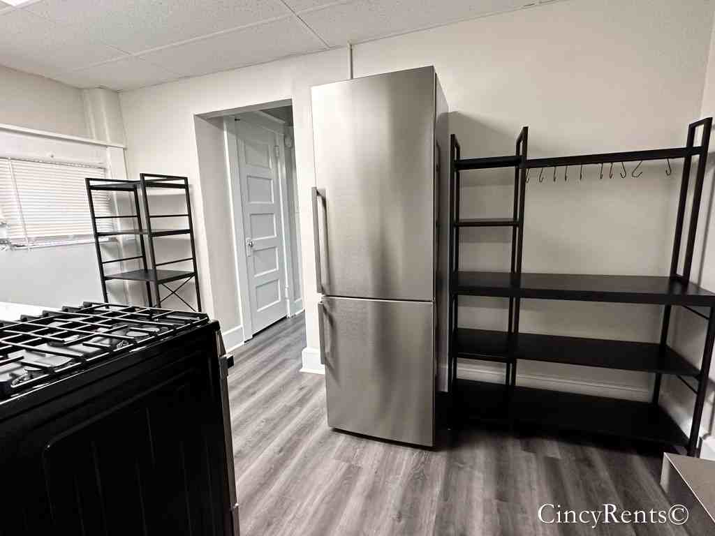 3138 Bishop St #7 - Photo 6 of 17