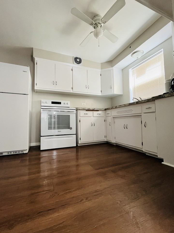 11414 S Western Ave #2A - Photo 4 of 15