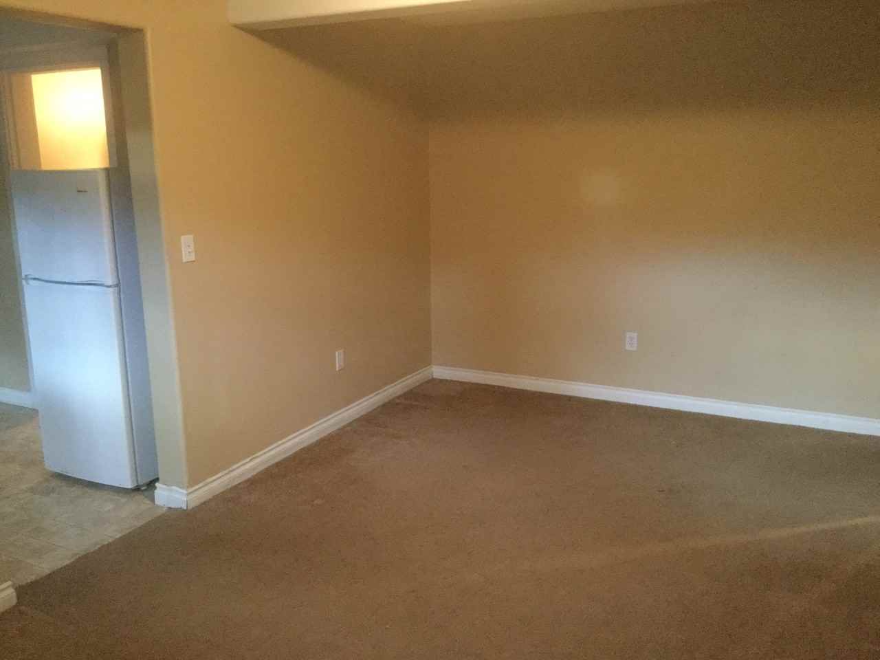 1200 E 4th St #1 - Photo 4 of 14