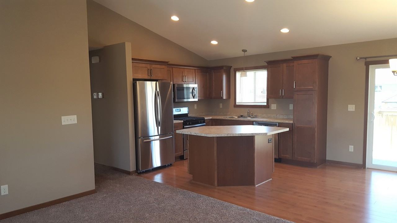3920 Stone Point Dr Ne #NA - Photo 7 of 30