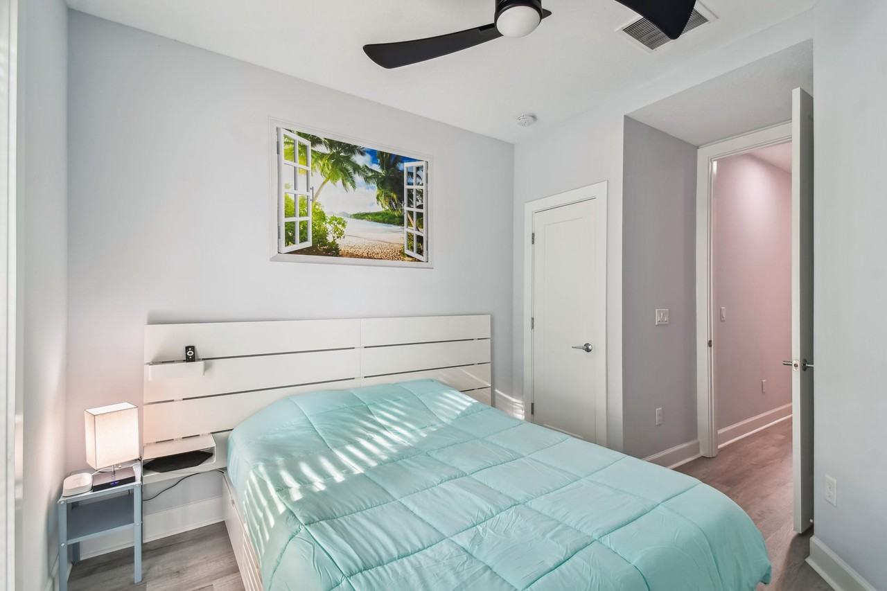 1520 N Pierce St #4 - Photo 2 of 50