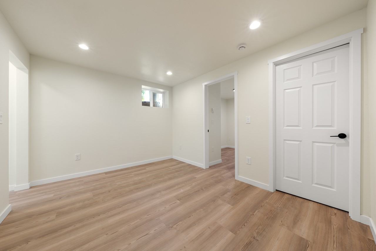 8322 Wabash Ave S #8324B - Photo 4 of 9
