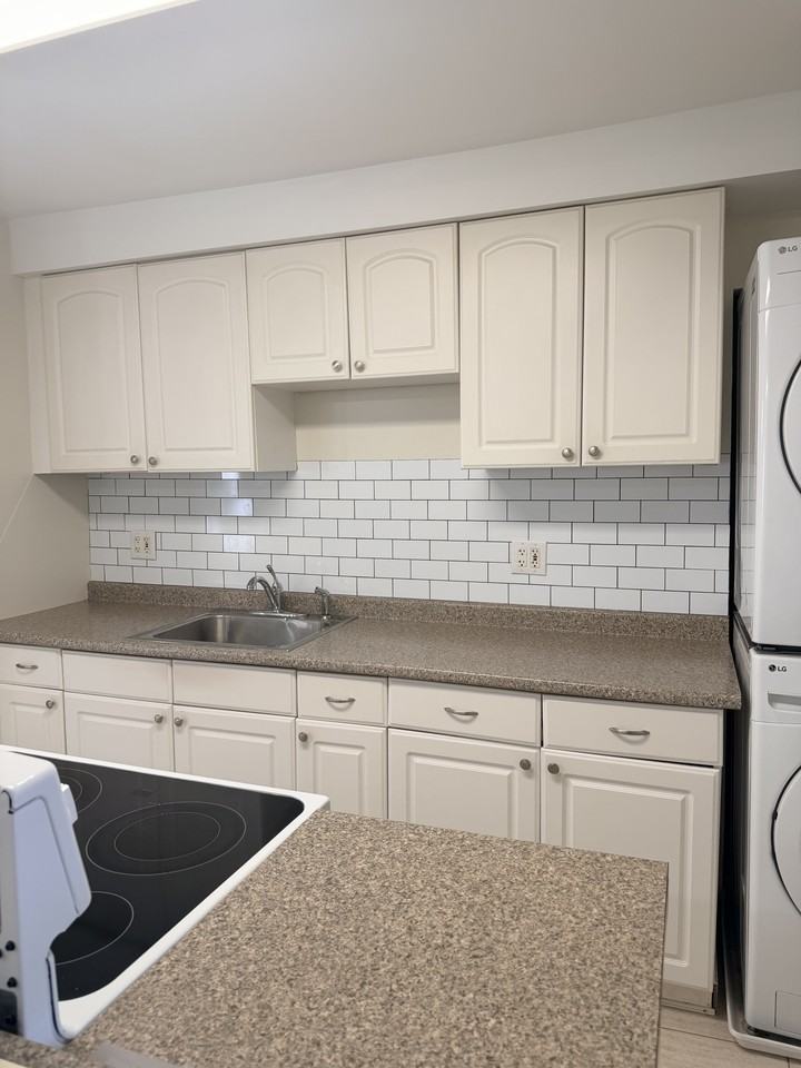 103 Grove St #3 - Photo 2 of 15