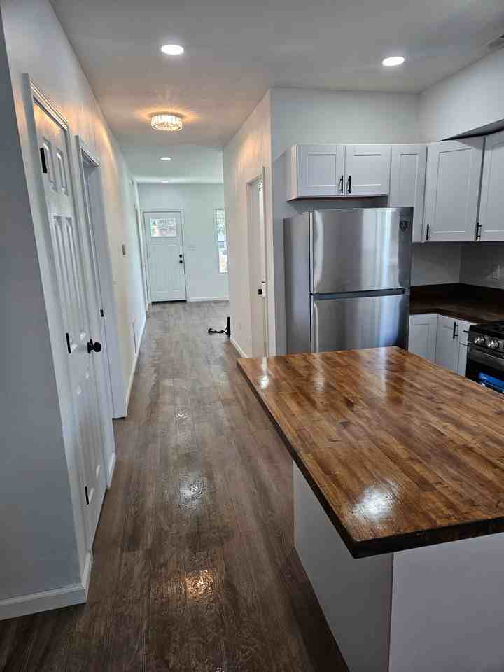 1924 Carolina St #NA - Photo 3 of 7