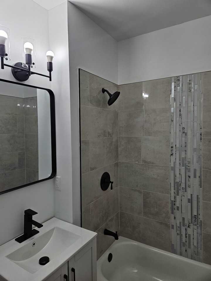 1924 Carolina St #NA - Photo 5 of 7