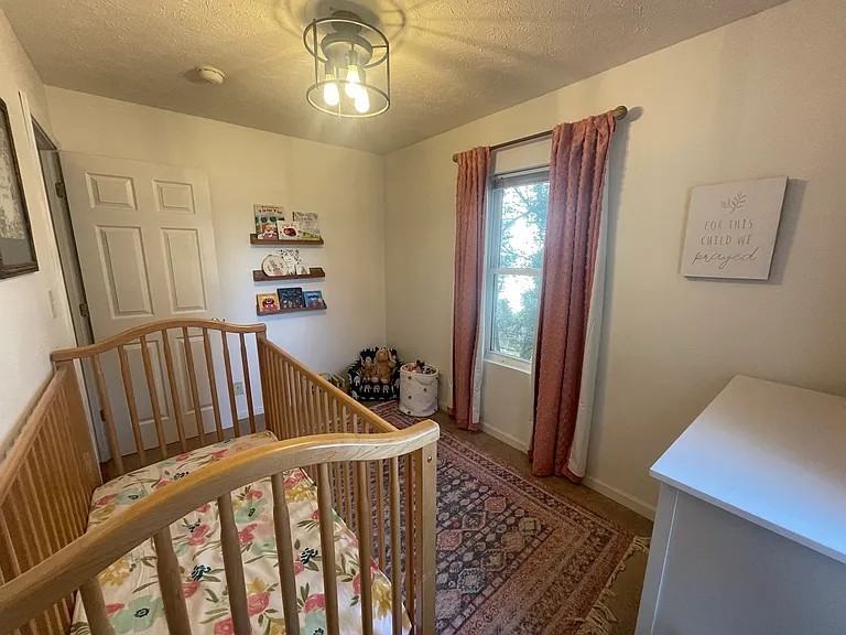 335 S 31st St #NA - Photo 4 of 18