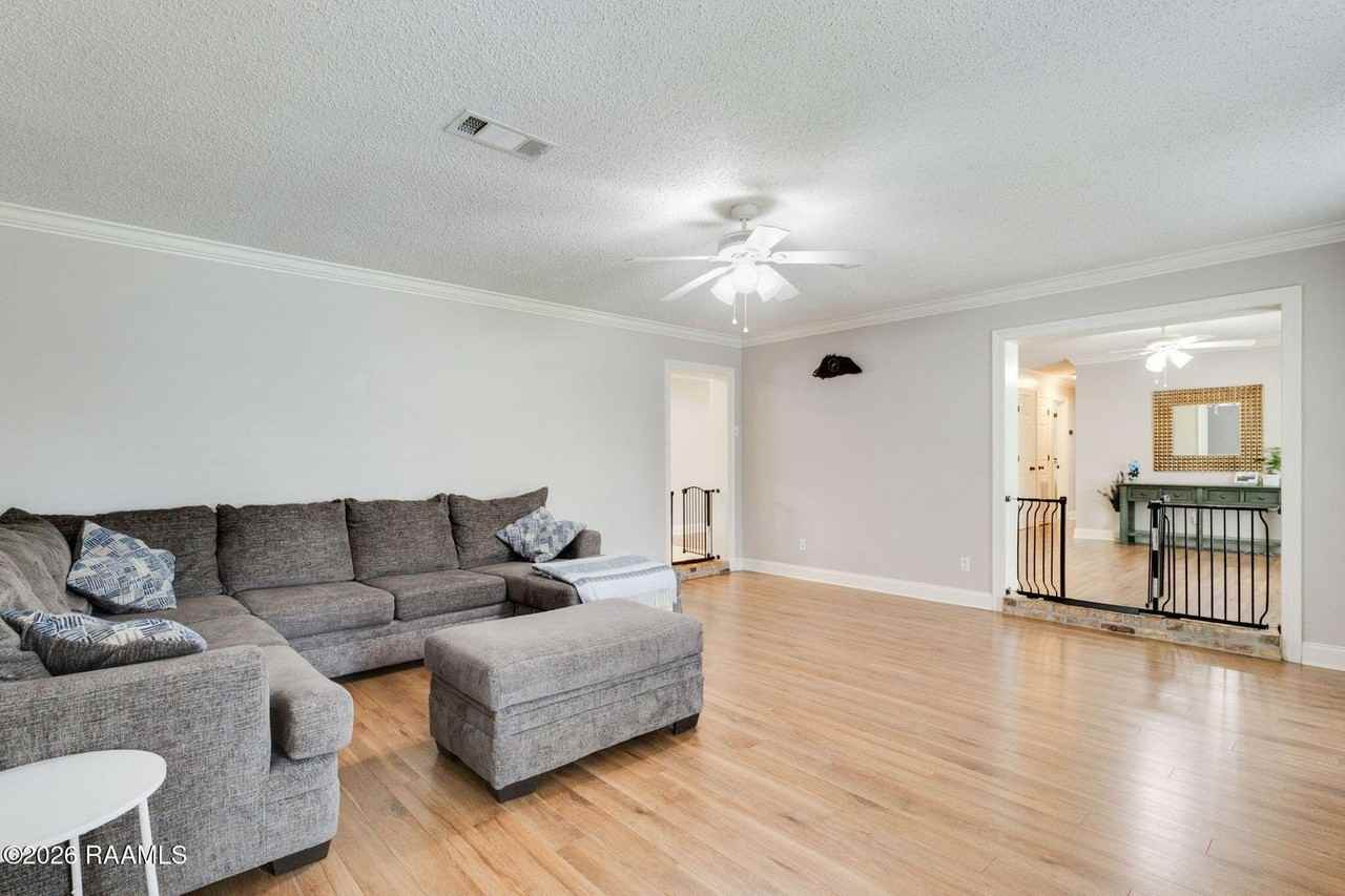 106 Maple Dr #NA - Photo 3 of 16