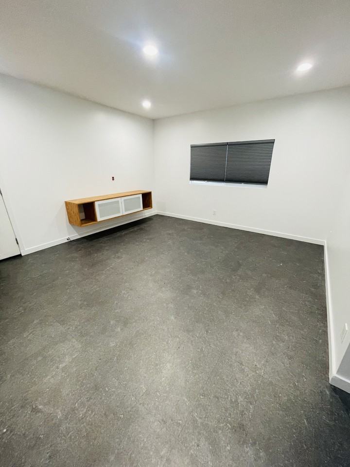 1200 Taft St - Photo 6 of 7