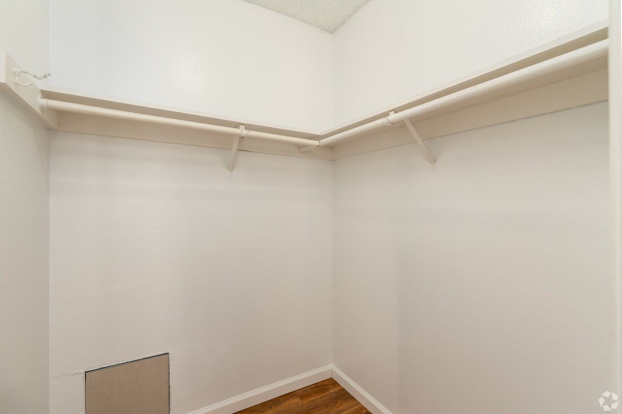 416 N N St #47 - Photo 4 of 11