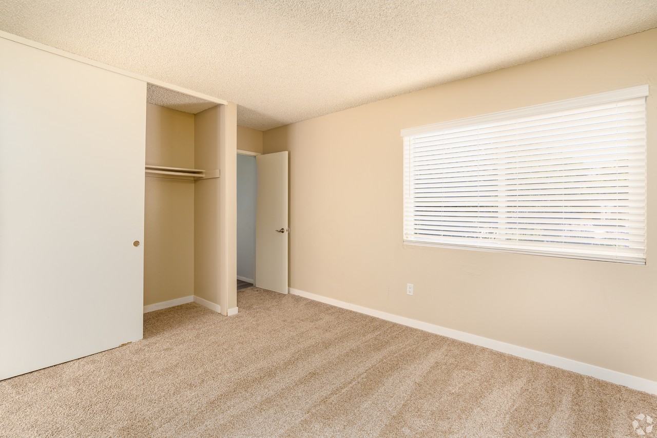 416 W North Ave #47 - Photo 7 of 9
