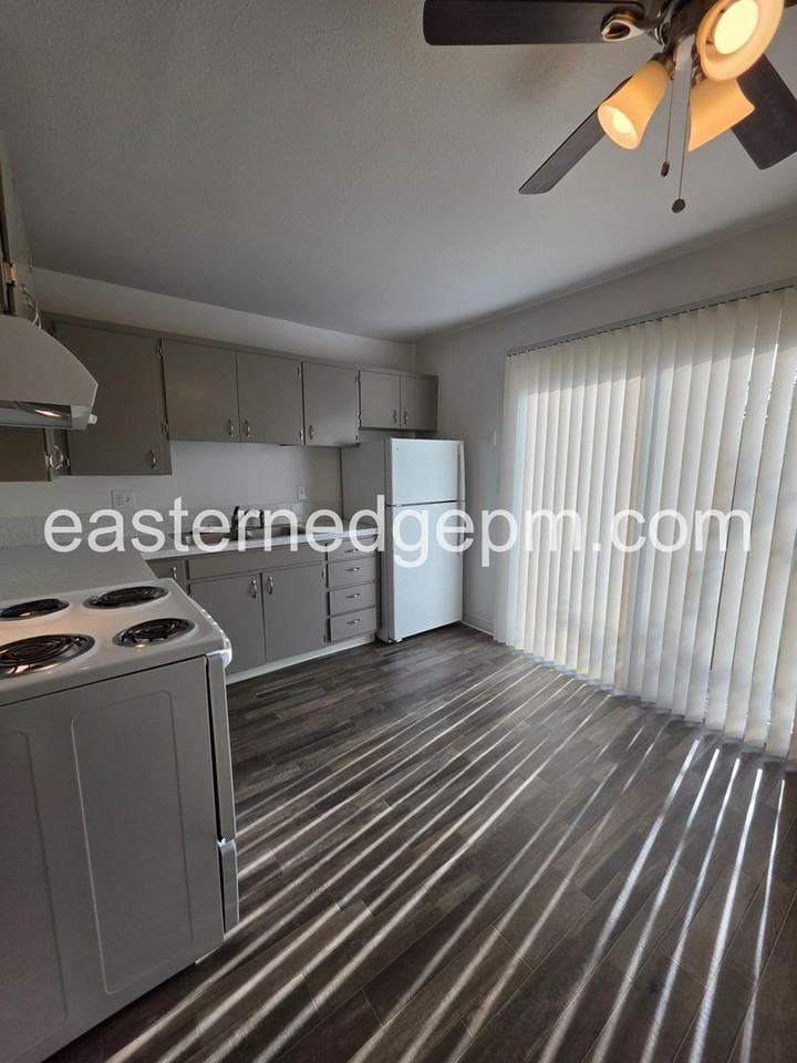 The Pines Apartments - Photo 5 of 50