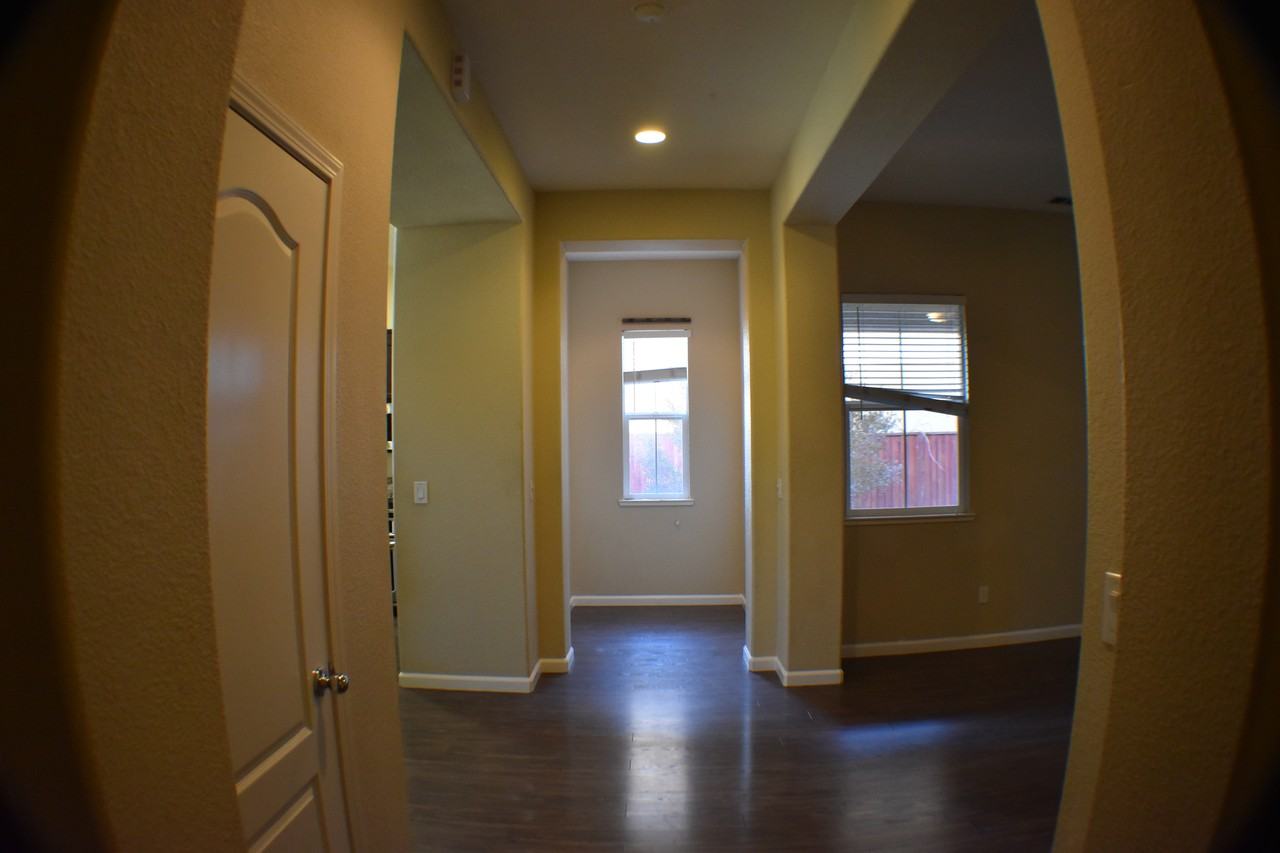 513 Canterbury Cir #NA - Photo 4 of 16