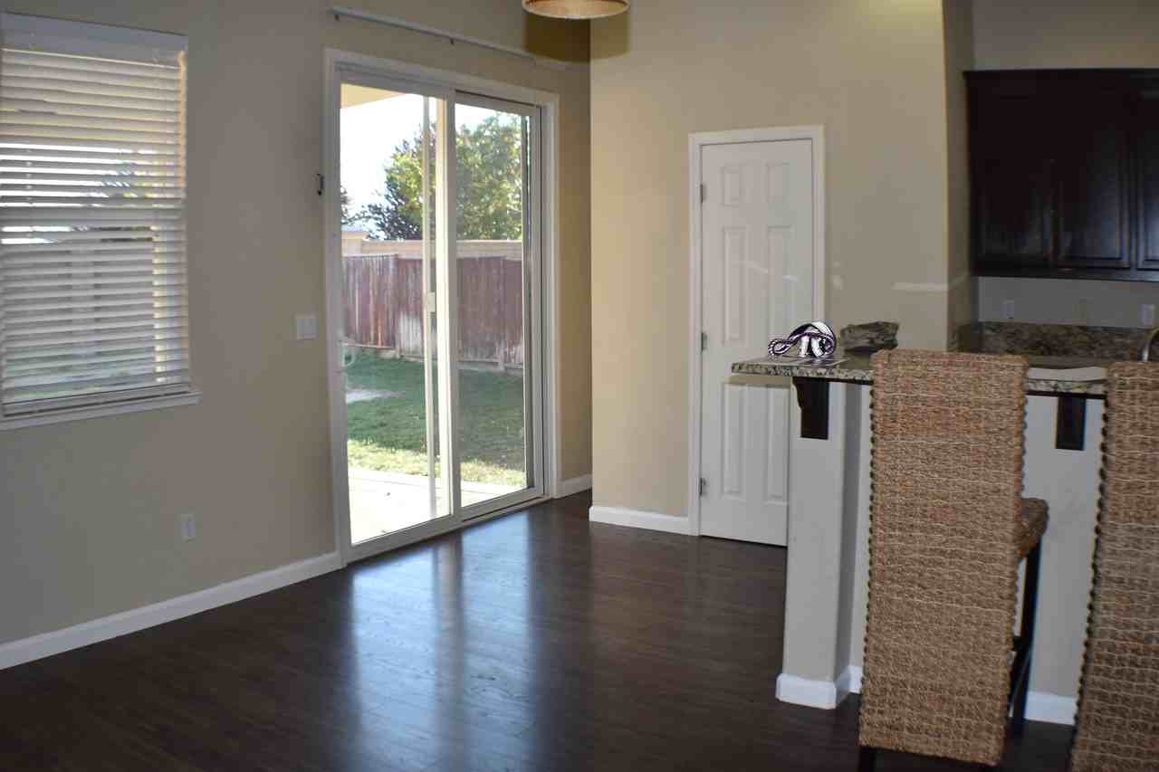 513 Canterbury Cir #NA - Photo 7 of 16