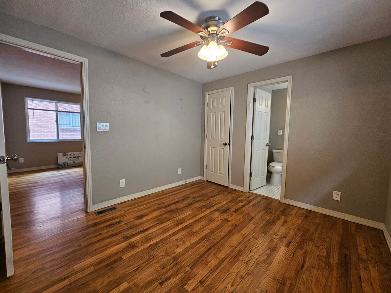 2237 Federal Blvd - Photo 5 of 18