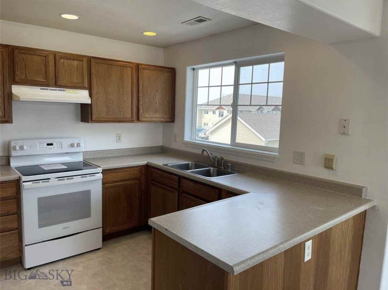 763 Forestglen Dr #E - Photo 2 of 15