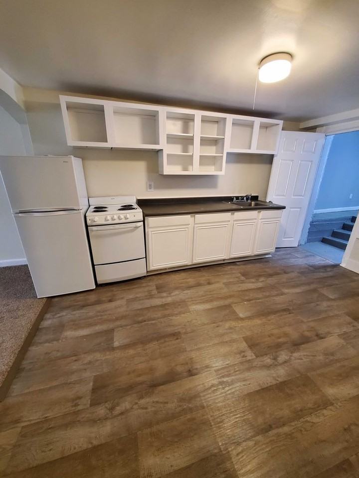 127 Dove Street - Photo 4 of 16