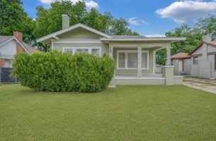 featured image of 1815 Seneca Ave