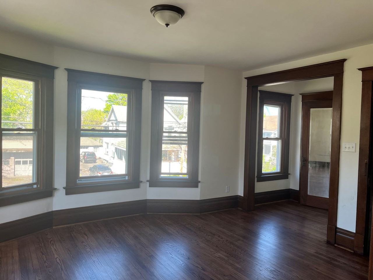 104 Helen St - Photo 4 of 11