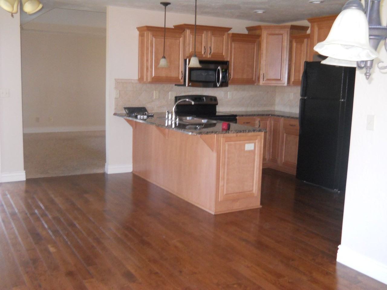 1477 S Appomattox Ave - Photo 3 of 10