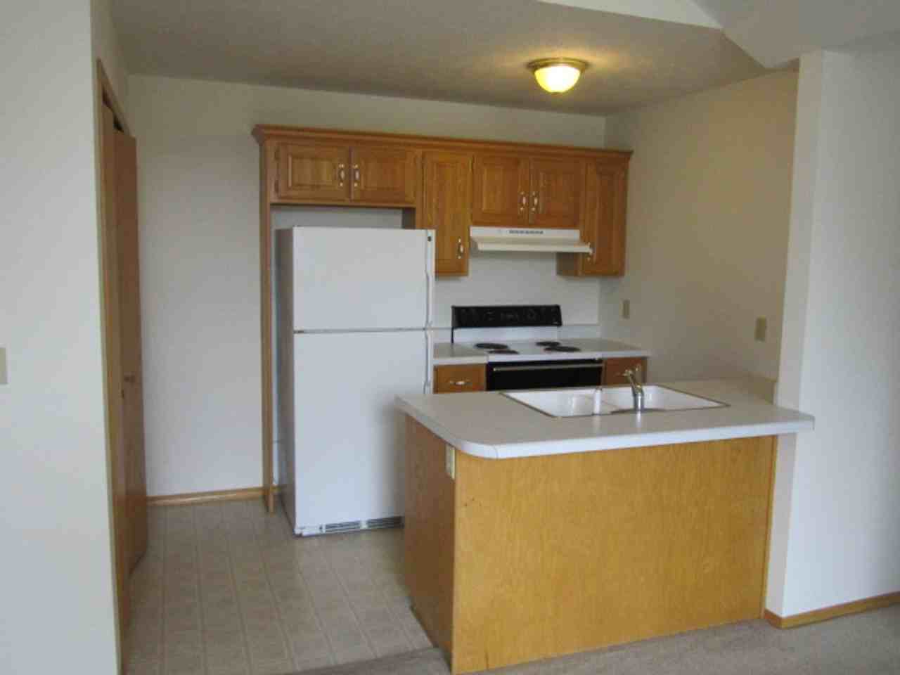 3406 W Montclair Ct - Photo 2 of 6