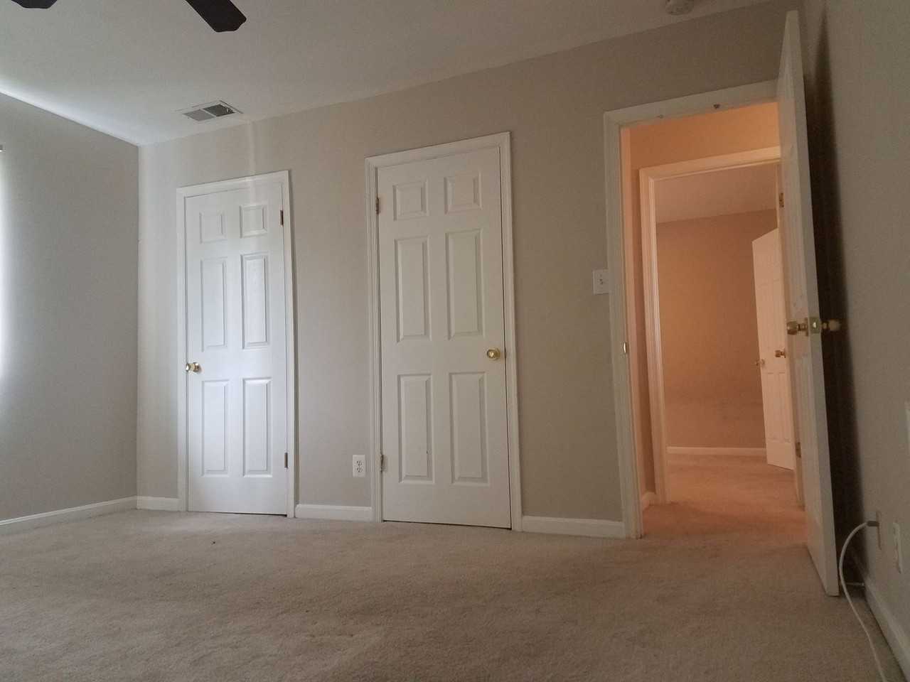 2500 Markham Ln #5 - Photo 3 of 10