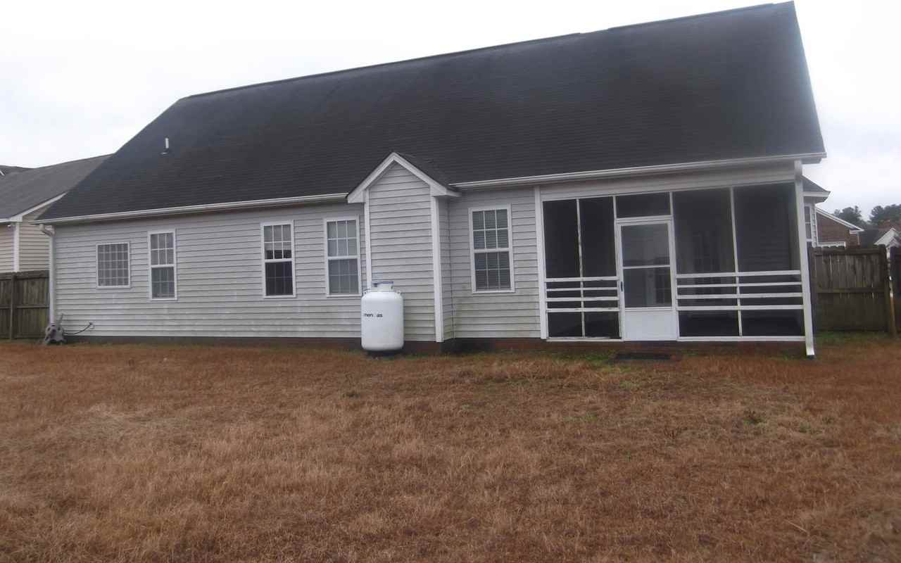1250 Mingary Ave - Photo 3 of 27