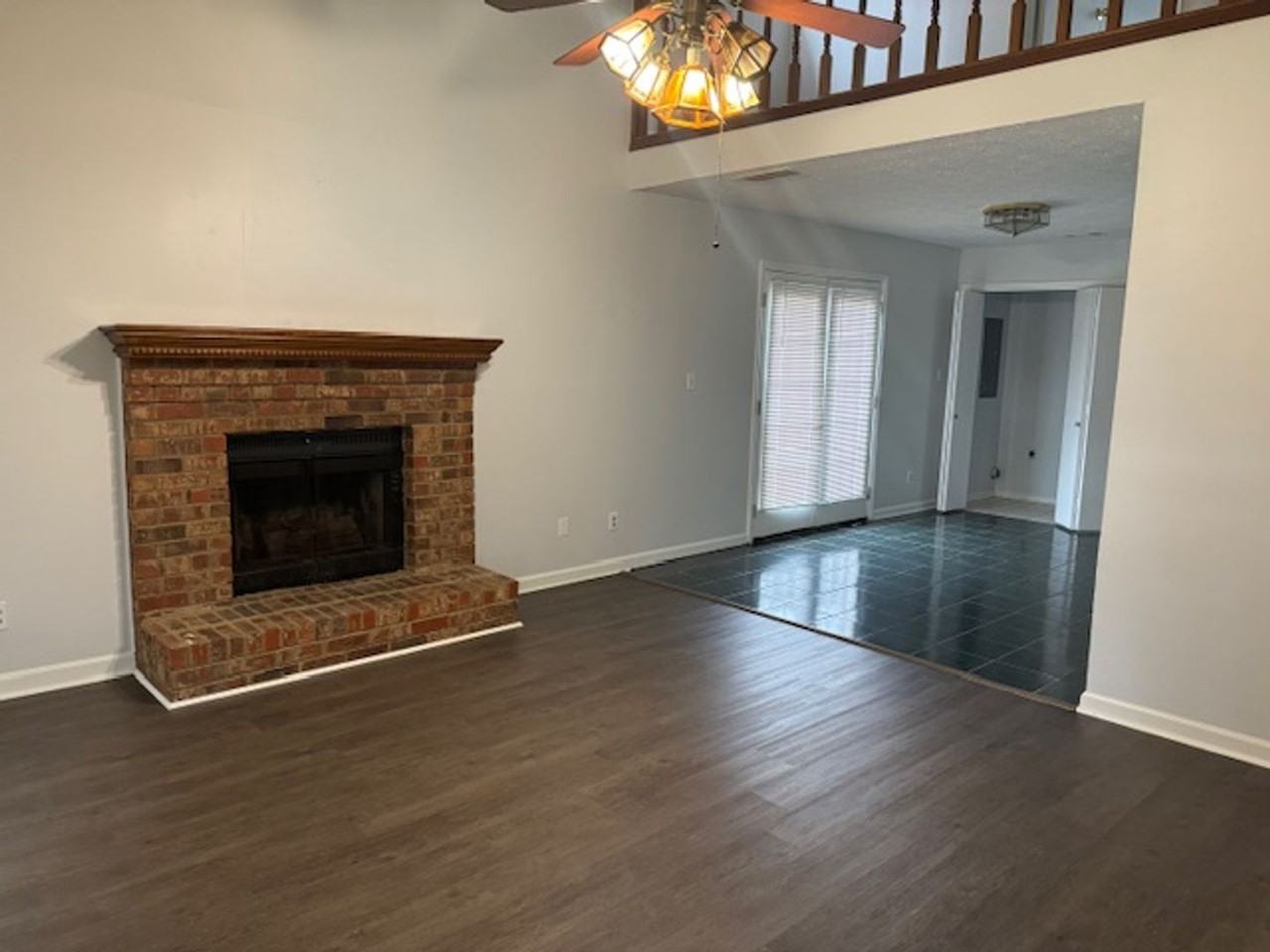 885 Park Pl Ne - Photo 2 of 9