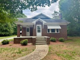 featured image of 511 Alamance Rd