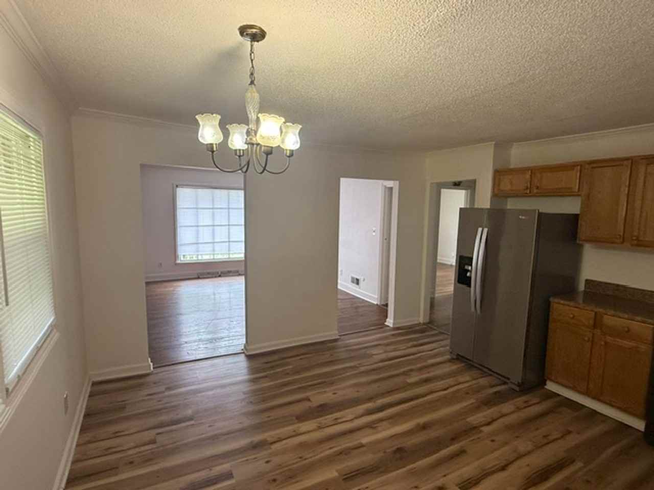 1003 Apple St - Photo 5 of 22