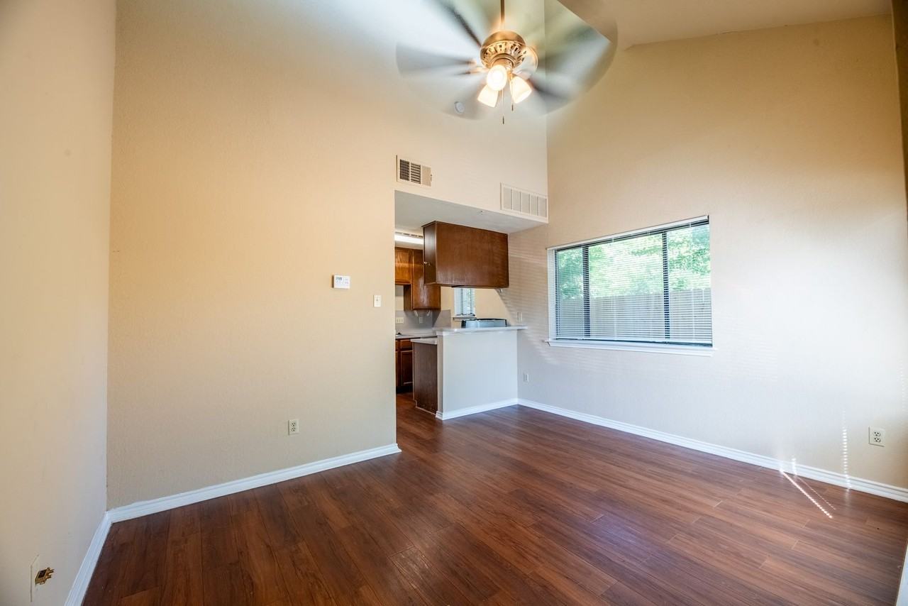 601 Nelray Blvd #10