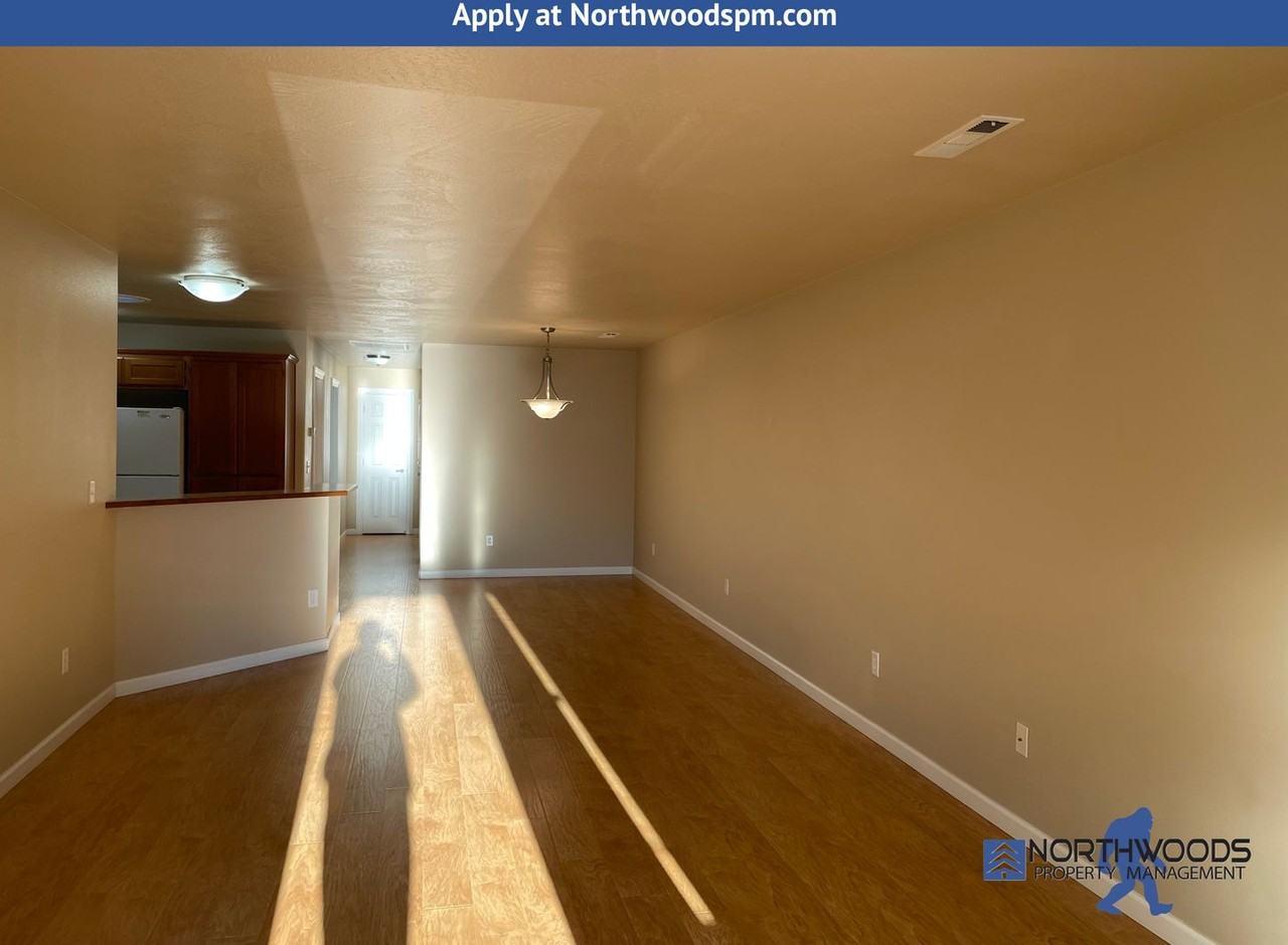 324 Cheney Loop - Photo 2 of 21