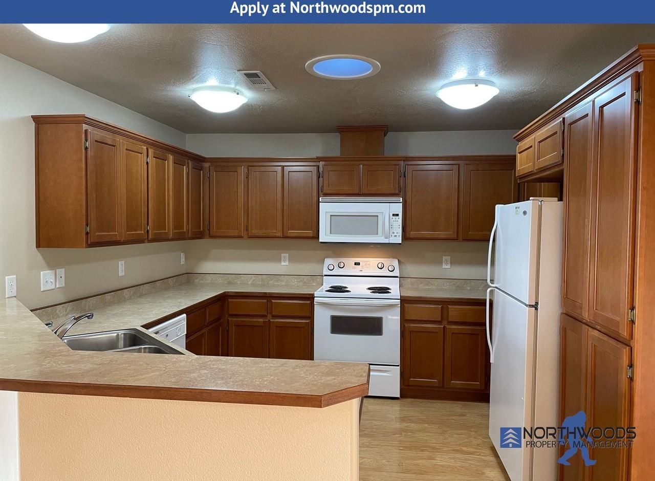 324 Cheney Loop - Photo 5 of 21
