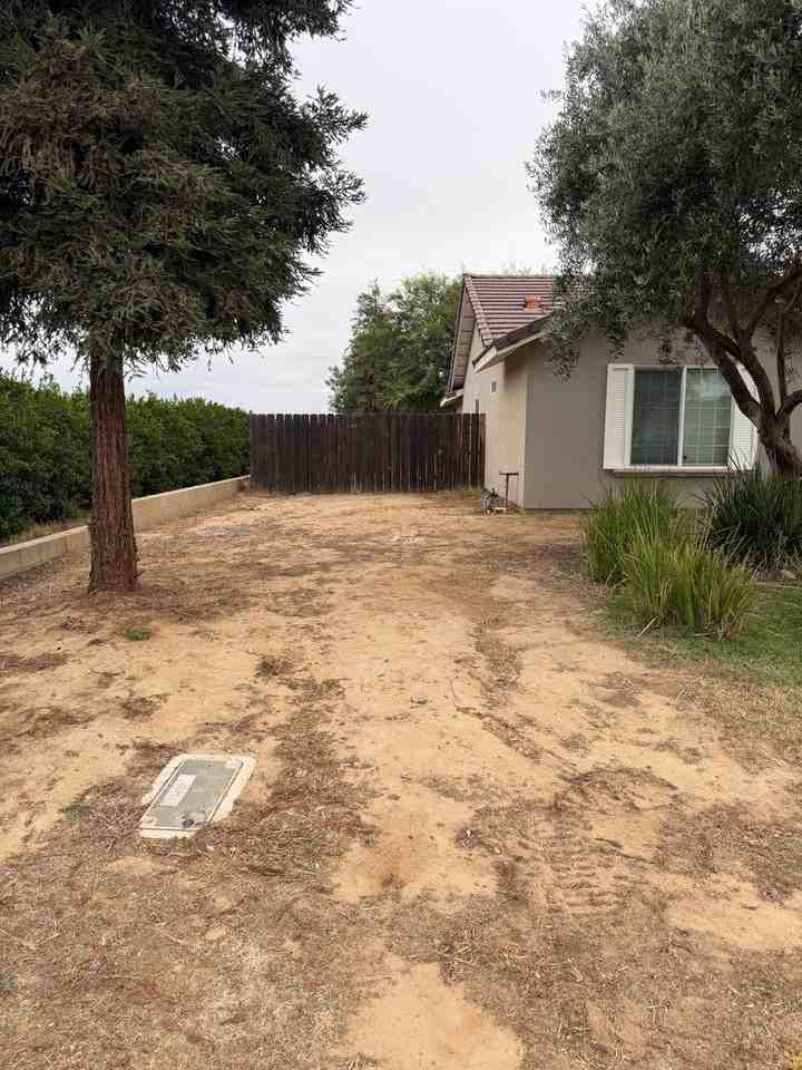 2892 Florence Ave - Photo 2 of 25