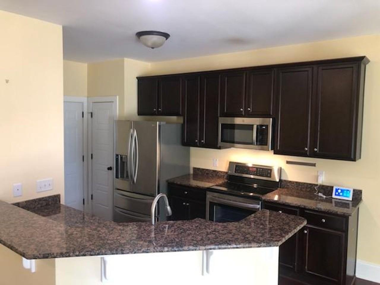 142 Candlewood Dr - Photo 6 of 23