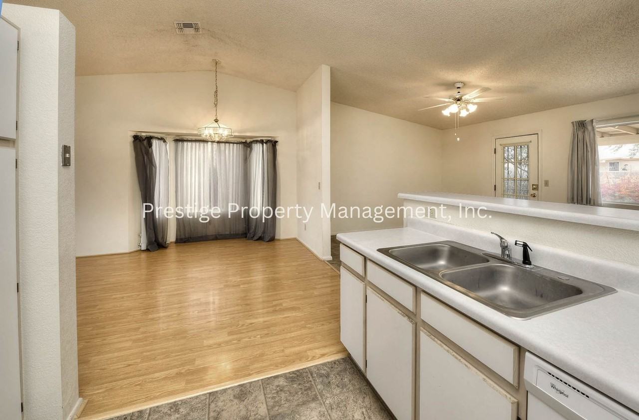 9660 E Azuma Way - Photo 6 of 26