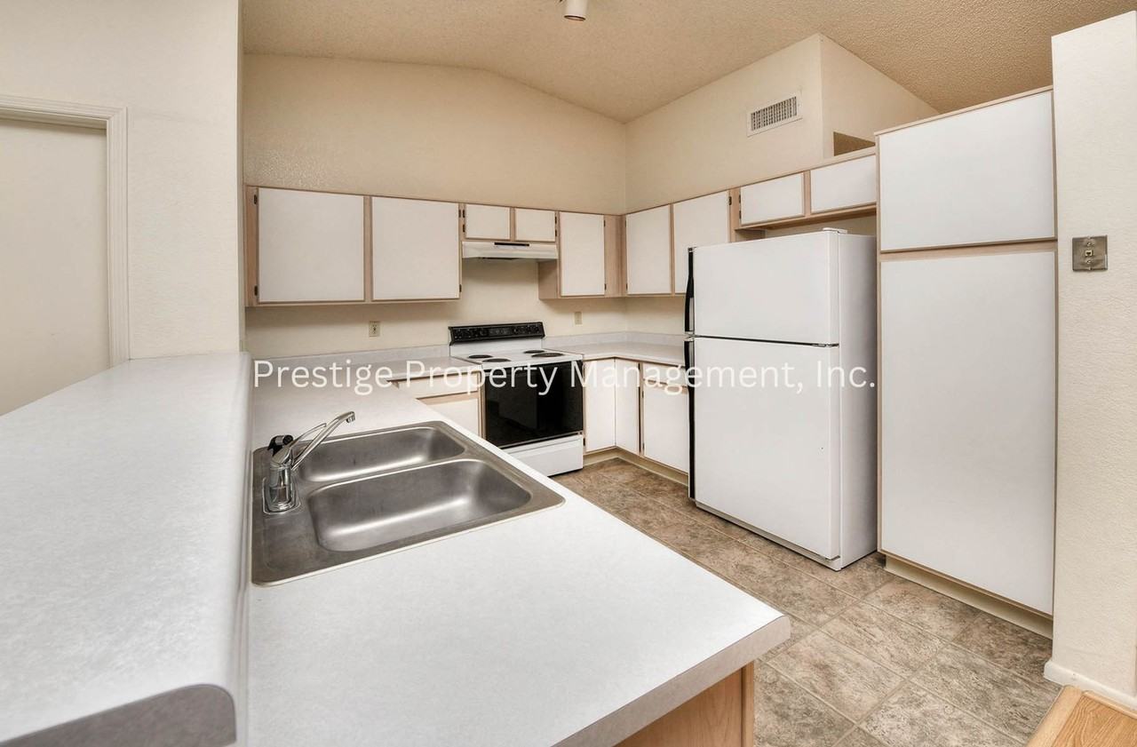9660 E Azuma Way - Photo 7 of 26