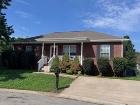 102 Eaglewood Ct - Photo 1 of 1