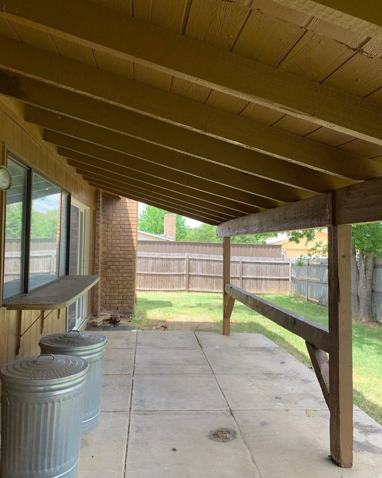 5260 Pruitt Dr - Photo 6 of 22