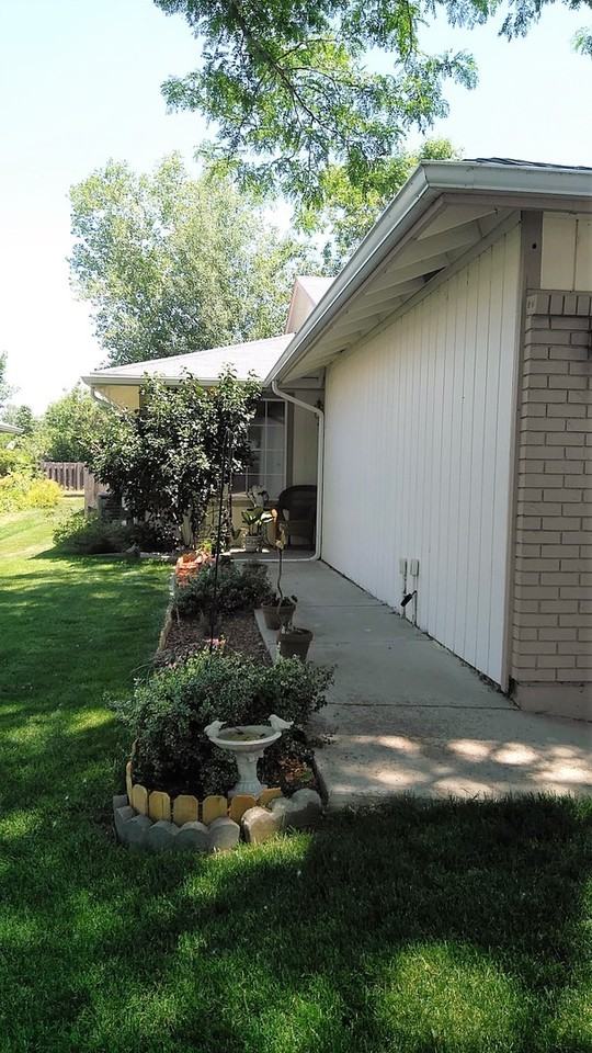 628 Jocelyn Dr - Photo 2 of 8